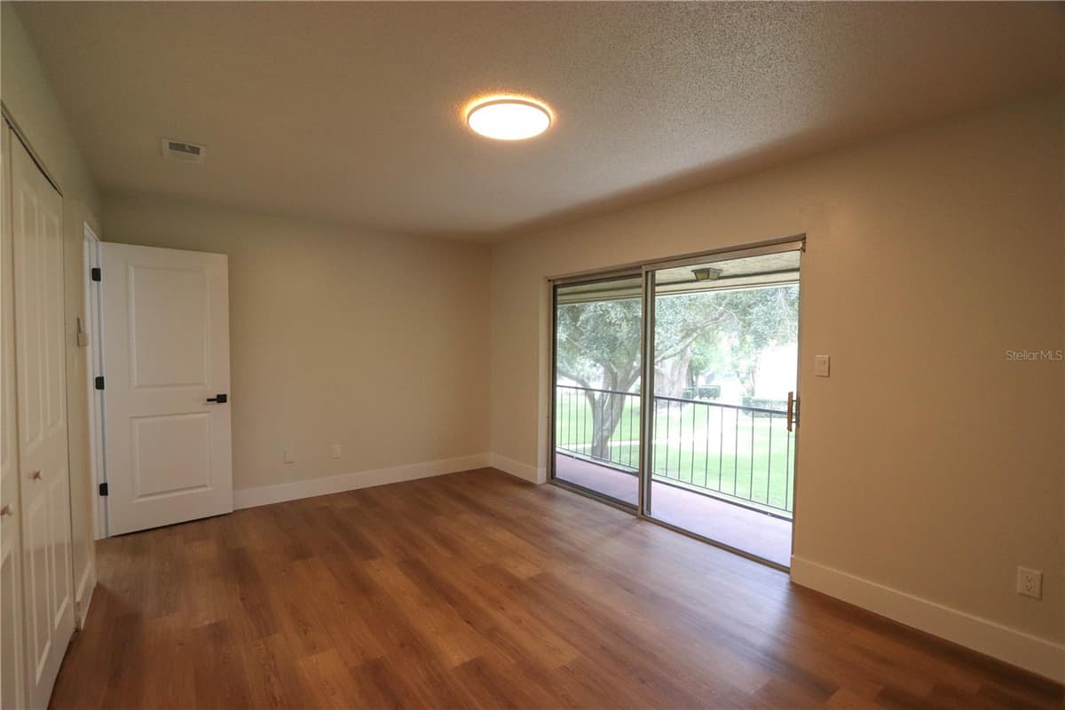 812 PARK LAKE CIRCLE — photo 49 of 56