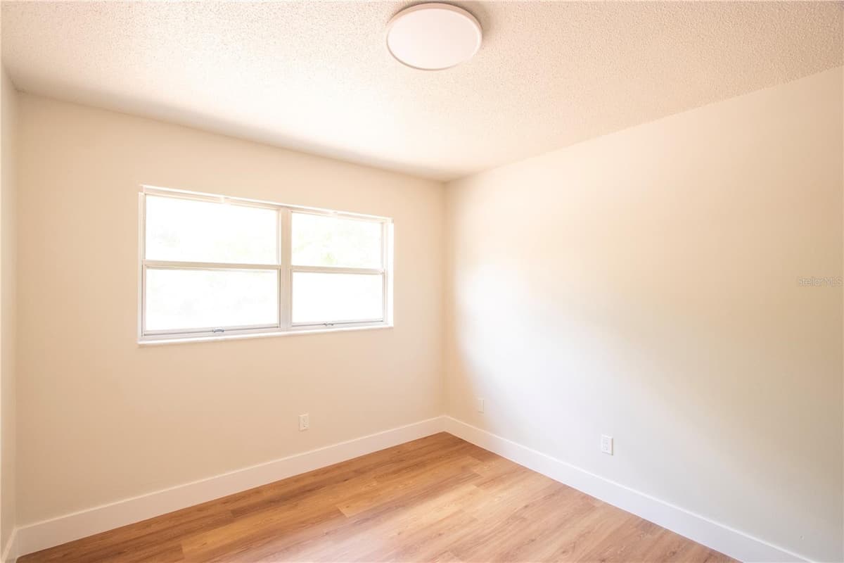 812 PARK LAKE CIRCLE — photo 43 of 56