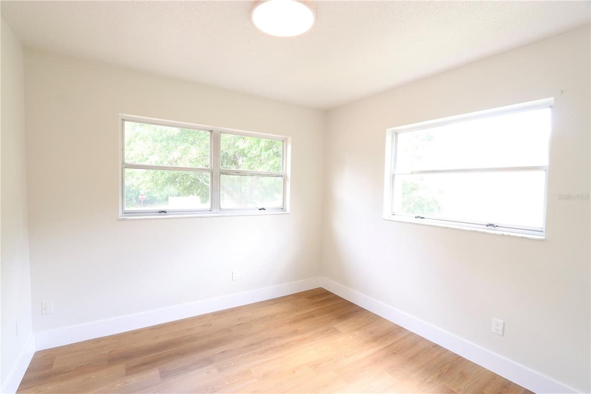 812 PARK LAKE CIRCLE — photo 36 of 56
