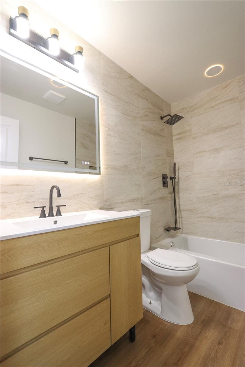 812 PARK LAKE CIRCLE — photo 32 of 56