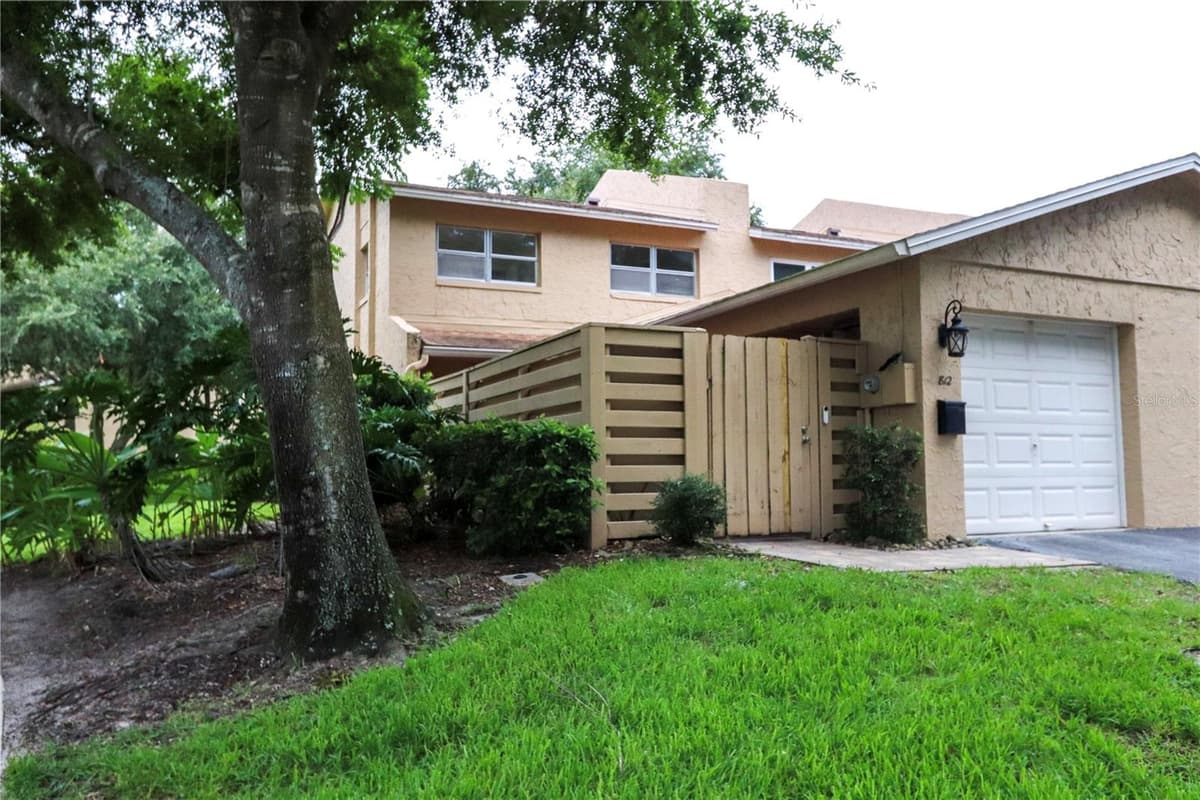 812 PARK LAKE CIRCLE — photo 55 of 56