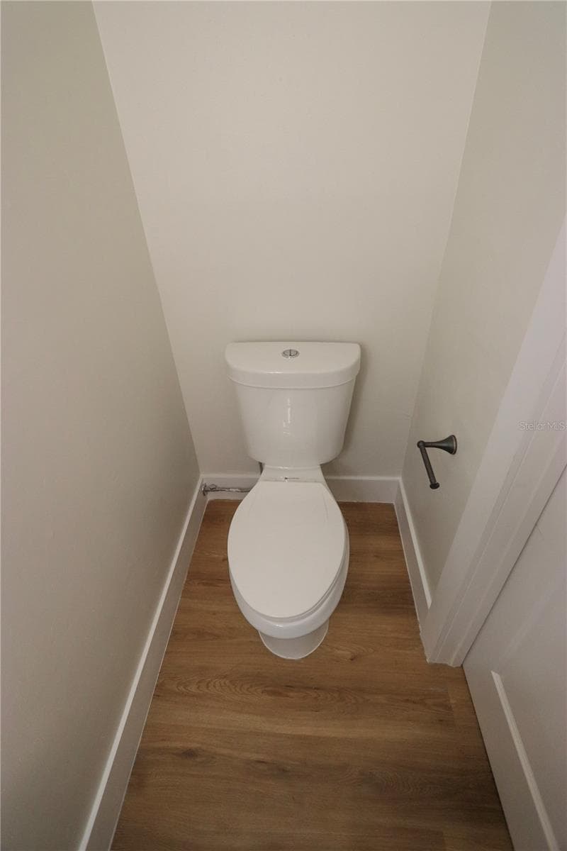 812 PARK LAKE CIRCLE — photo 11 of 56
