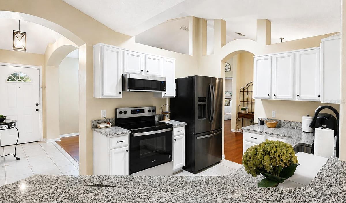 897 VERCELLI STREET — photo 10 of 24