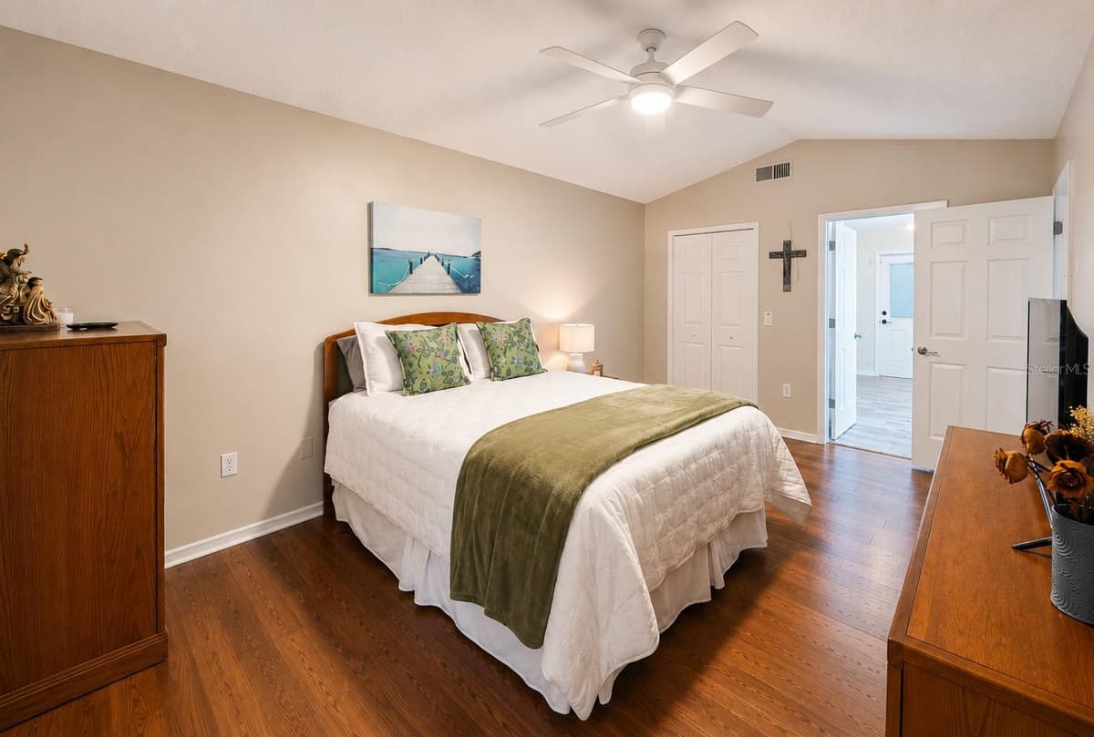 897 VERCELLI STREET — photo 16 of 24