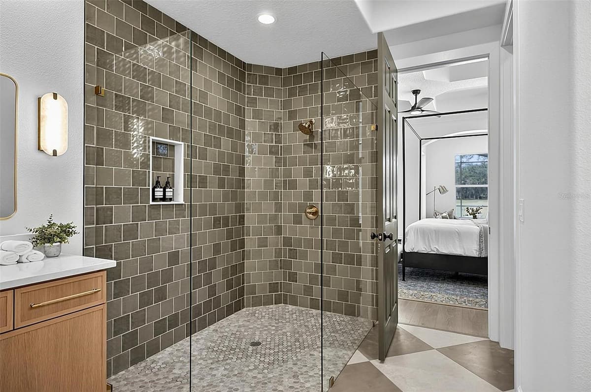 21 EASTLAKE DRIVE — photo 44 of 75
