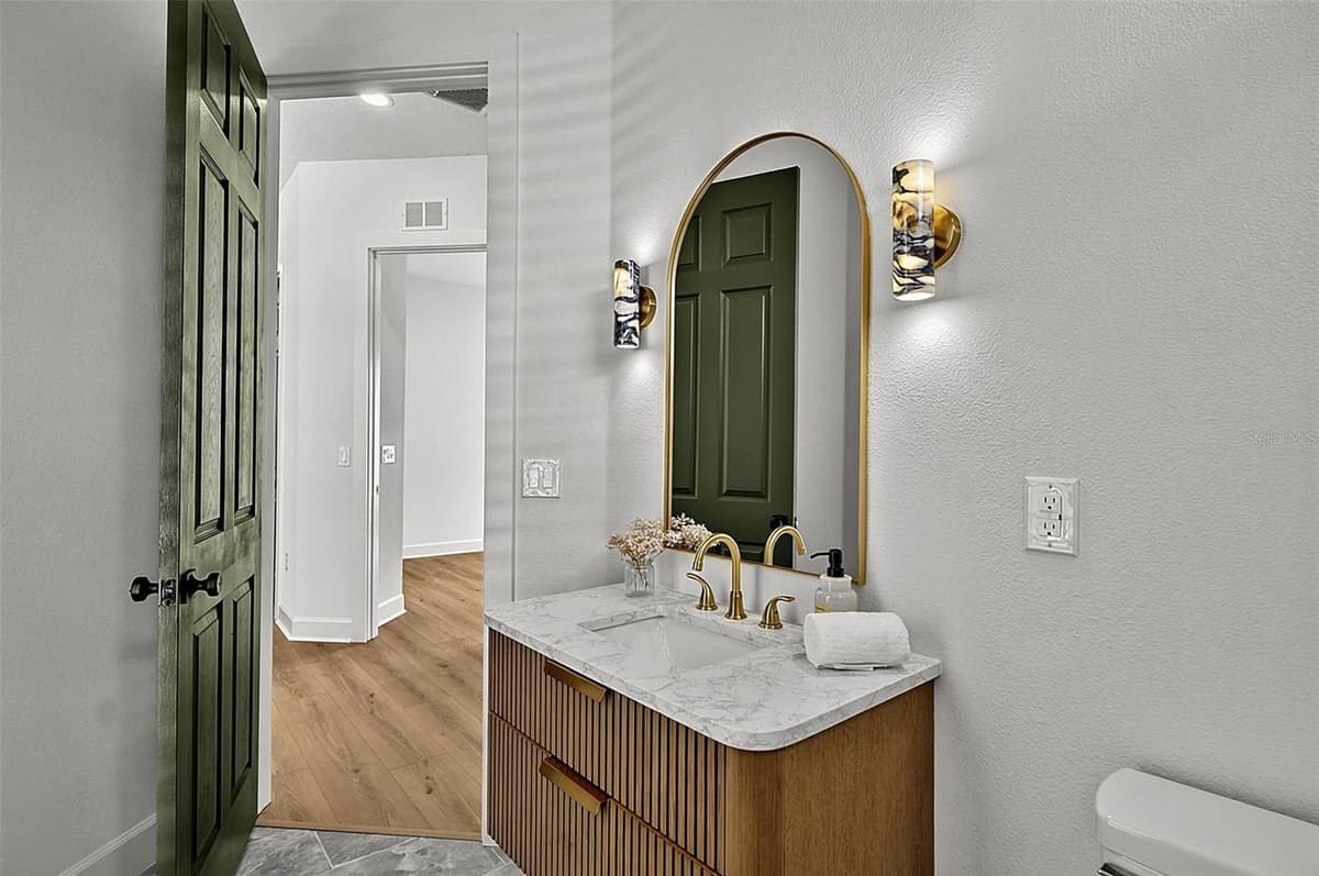 21 EASTLAKE DRIVE — photo 48 of 75