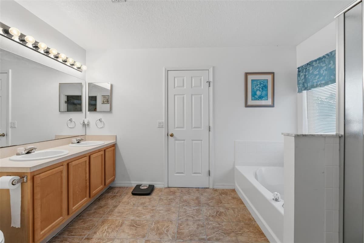16525 SUNRISE VISTA DRIVE — photo 38 of 66
