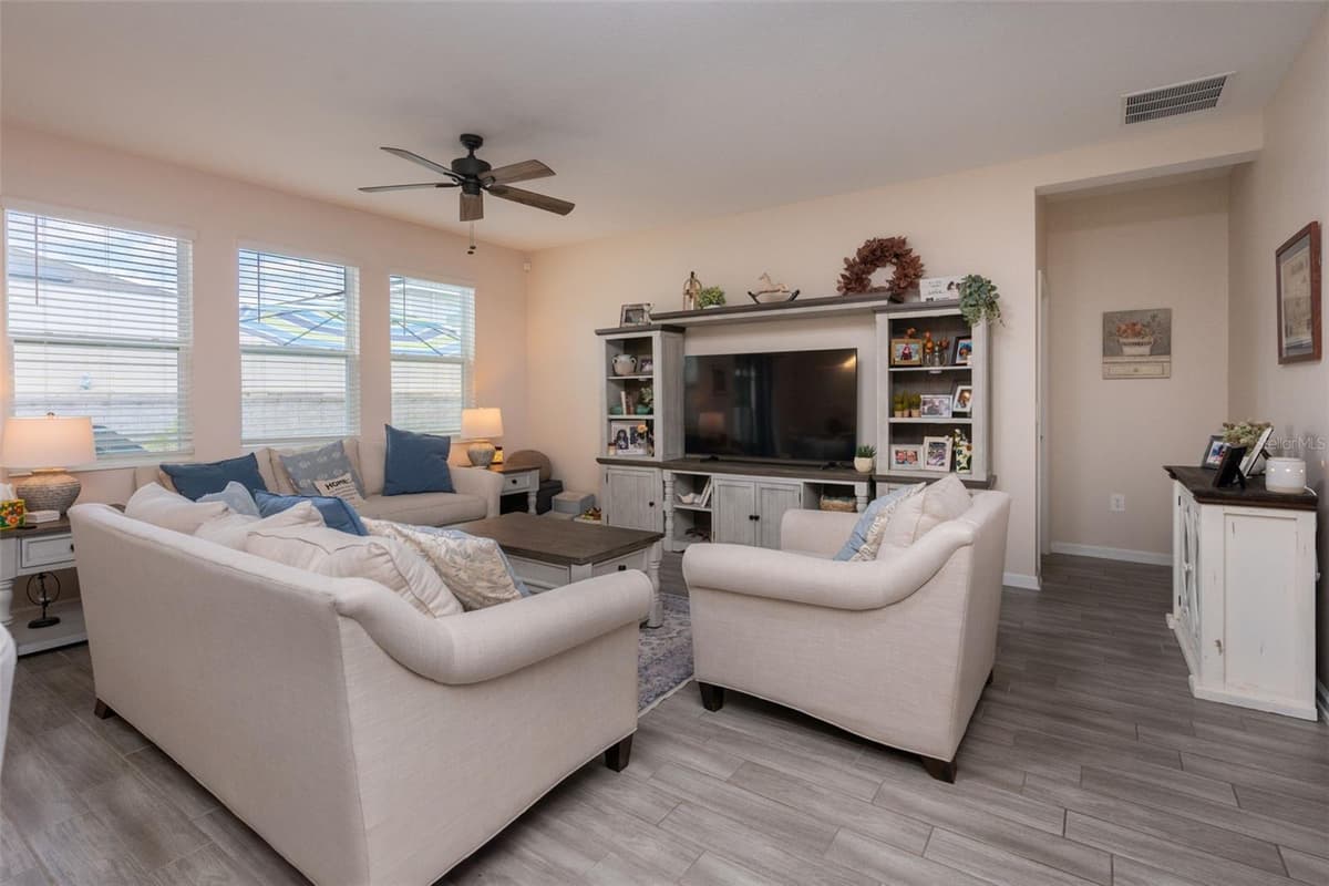 757 CITRUS RESERVE BOULEVARD — photo 6 of 49