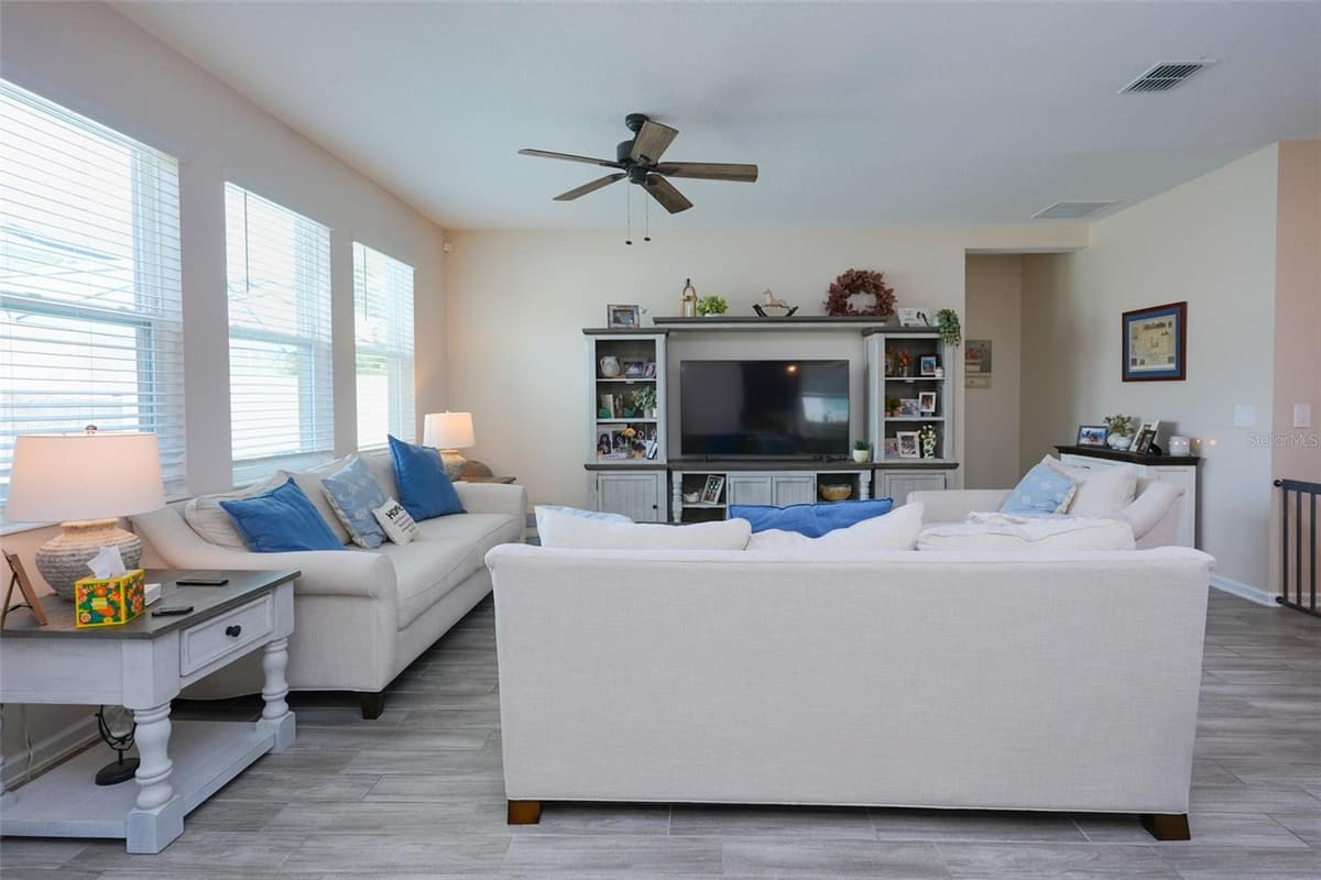 757 CITRUS RESERVE BOULEVARD — photo 11 of 49