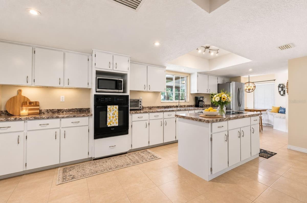 44131 PARKWAY LANE — photo 11 of 51