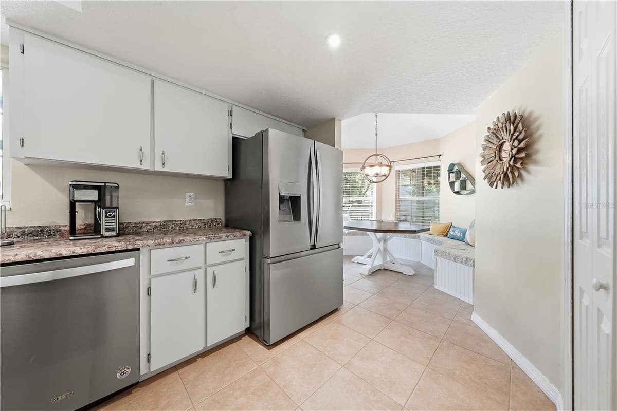 44131 PARKWAY LANE — photo 13 of 51