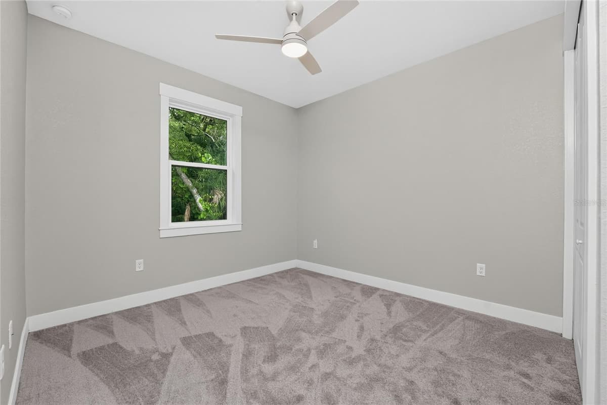14422 CHAMBERLAIN BOULEVARD — photo 38 of 63
