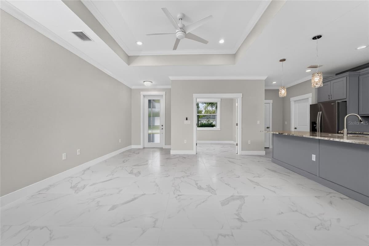 14422 CHAMBERLAIN BOULEVARD — photo 7 of 63