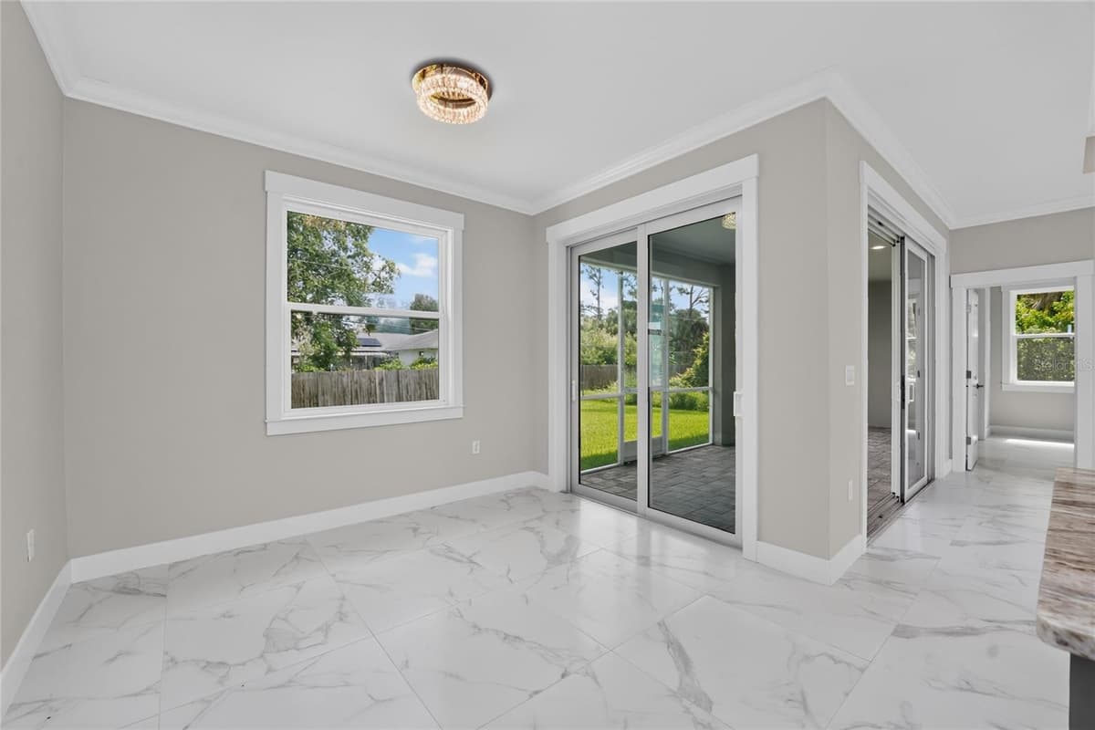 14422 CHAMBERLAIN BOULEVARD — photo 15 of 63