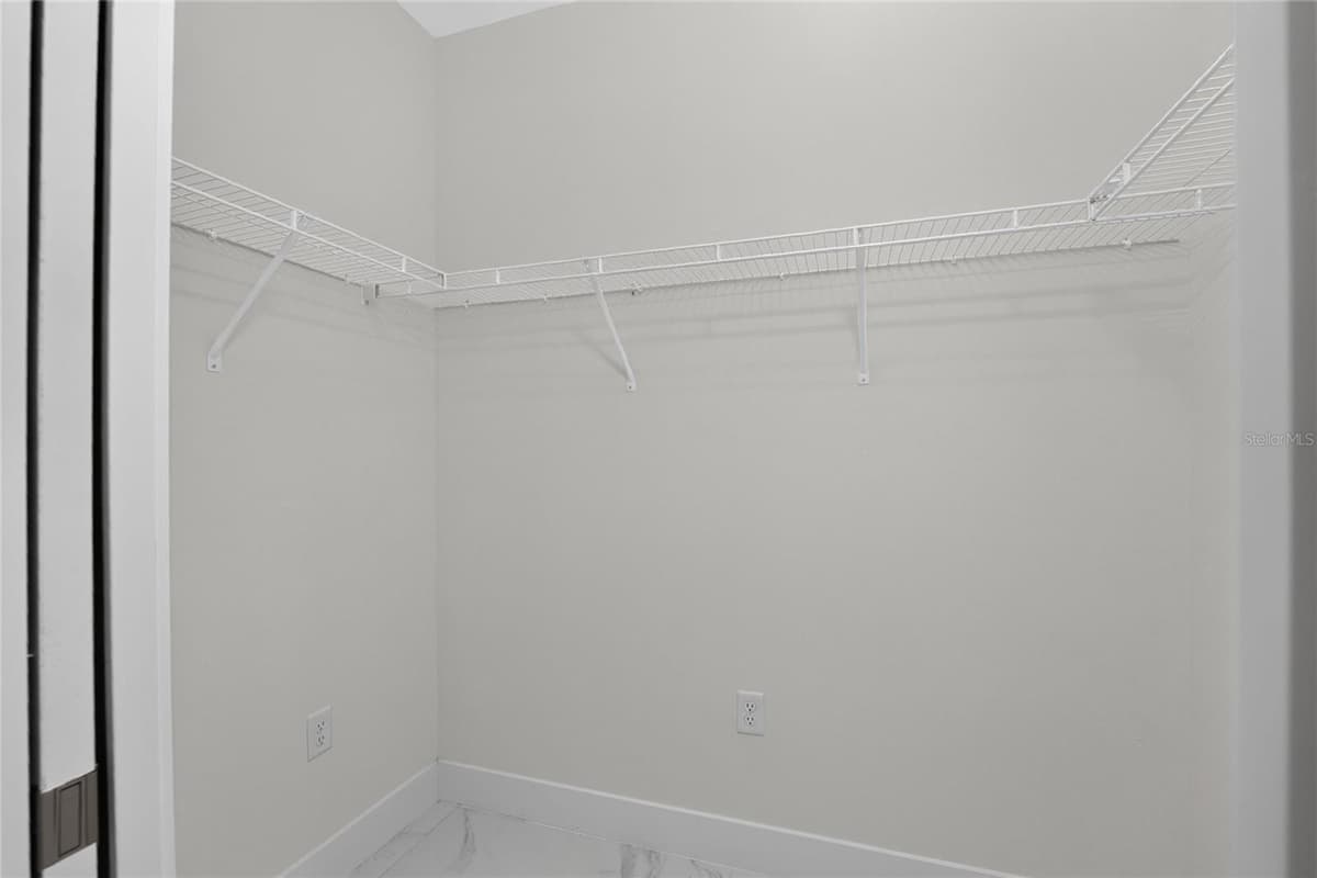 14422 CHAMBERLAIN BOULEVARD — photo 34 of 63
