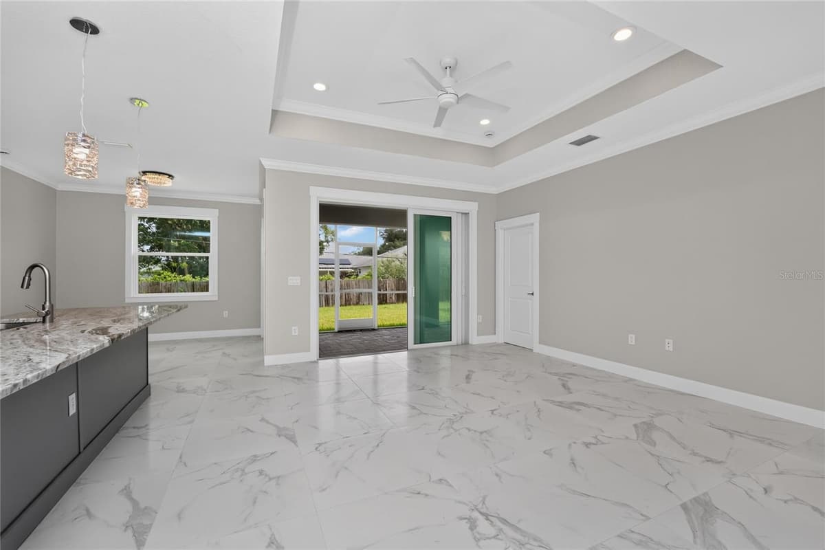 14422 CHAMBERLAIN BOULEVARD — photo 19 of 63