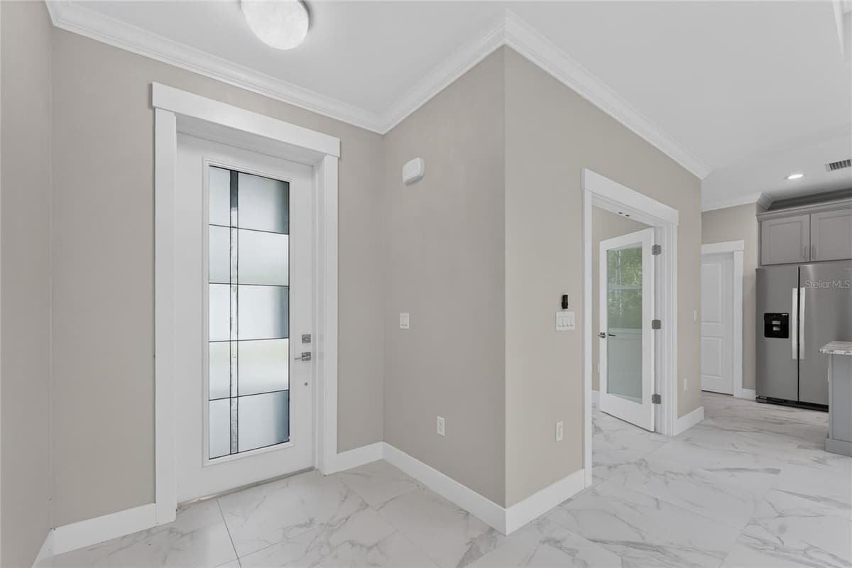 14422 CHAMBERLAIN BOULEVARD — photo 5 of 63