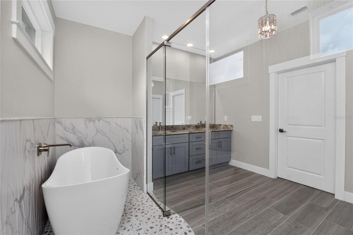 14422 CHAMBERLAIN BOULEVARD — photo 32 of 63