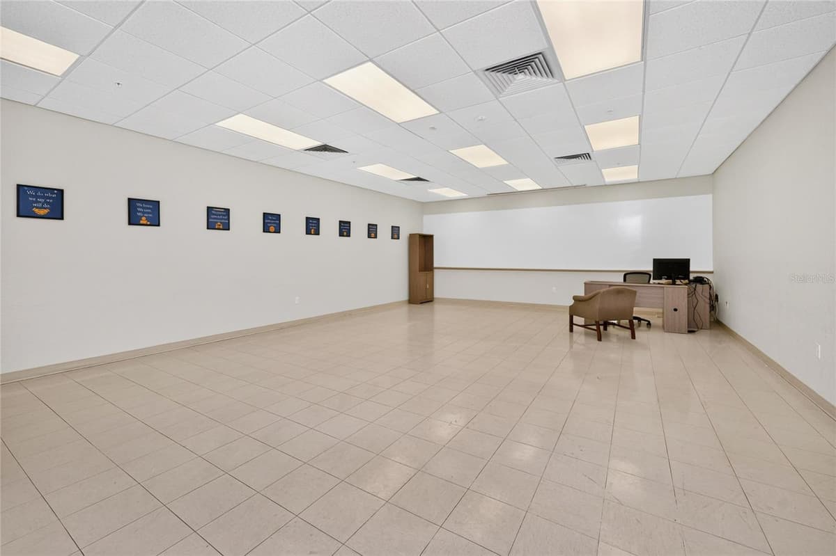 5900 PAN AMERICAN BOULEVARD — photo 56 of 81