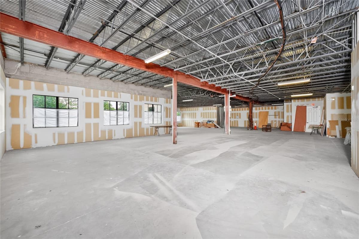 5900 PAN AMERICAN BOULEVARD — photo 76 of 81