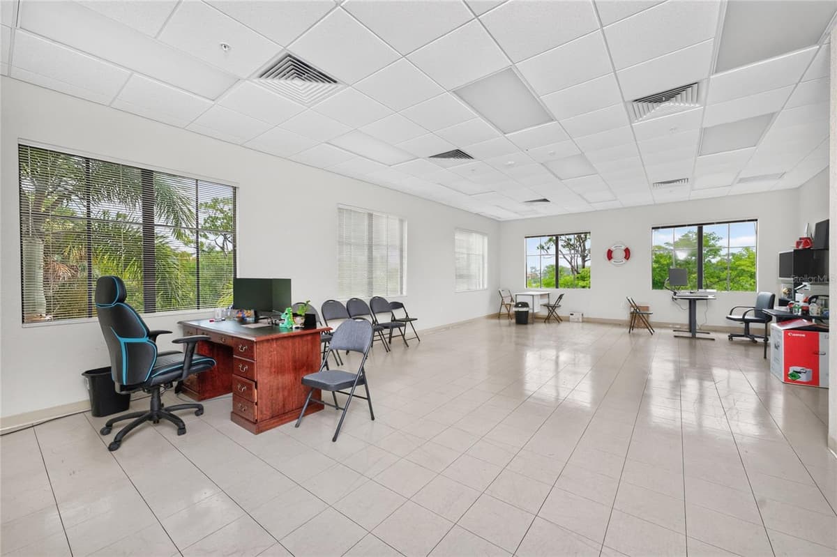 5900 PAN AMERICAN BOULEVARD — photo 48 of 81