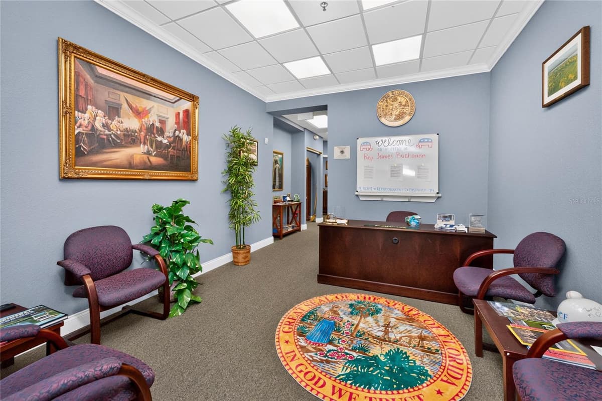 5900 PAN AMERICAN BOULEVARD — photo 14 of 81