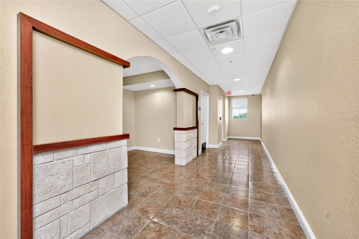 5900 PAN AMERICAN BOULEVARD — photo 45 of 81