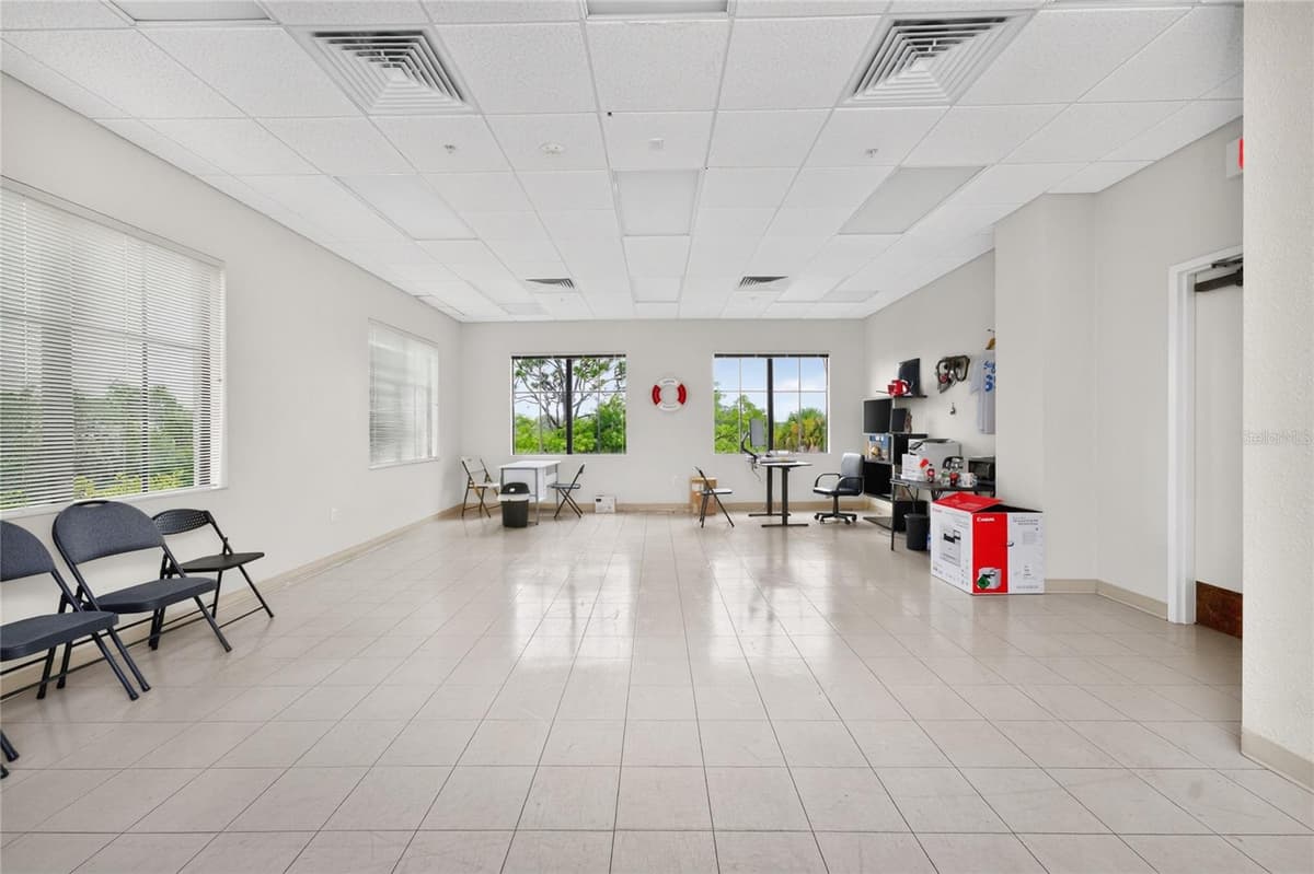 5900 PAN AMERICAN BOULEVARD — photo 47 of 81