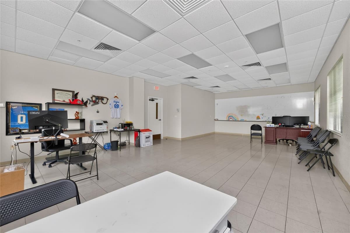 5900 PAN AMERICAN BOULEVARD — photo 46 of 81