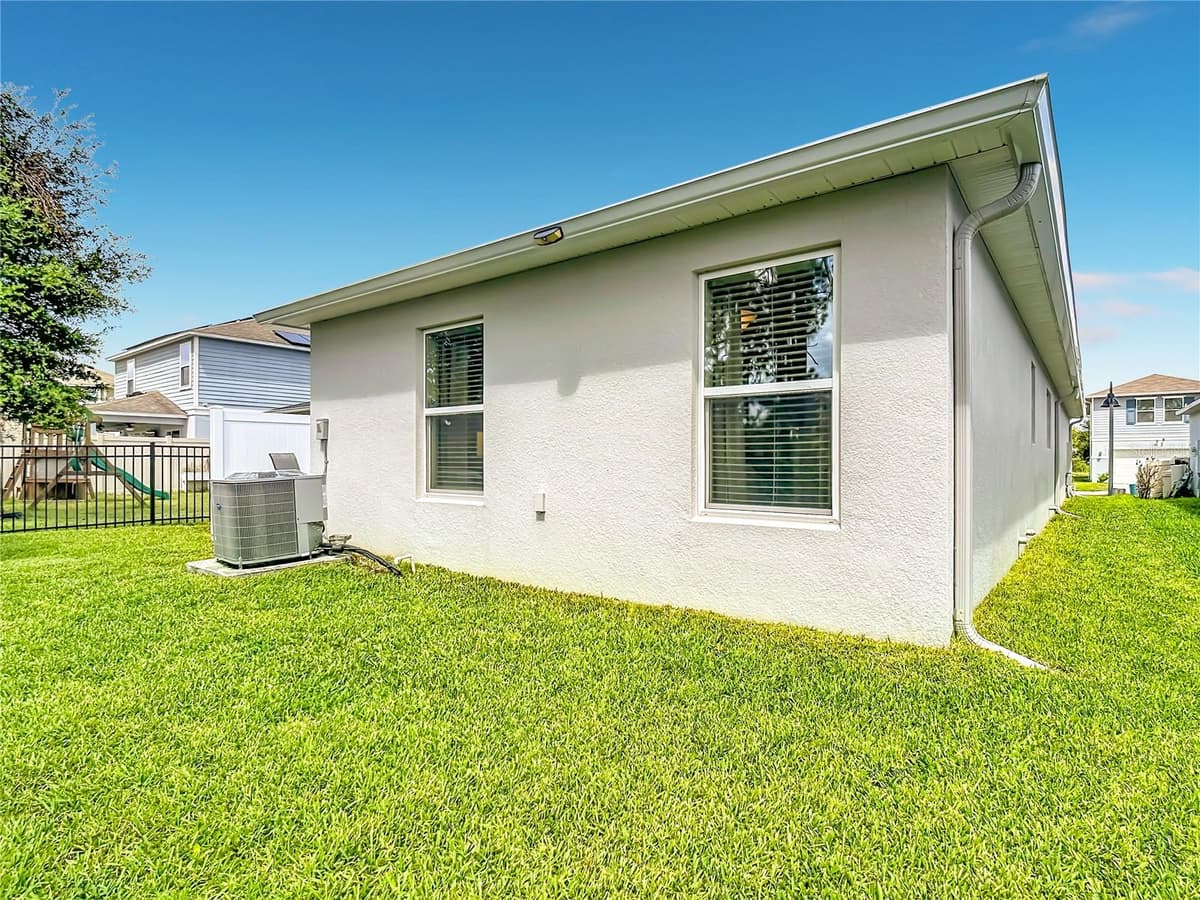 386 PRESERVE POINTE BOULEVARD — photo 37 of 45