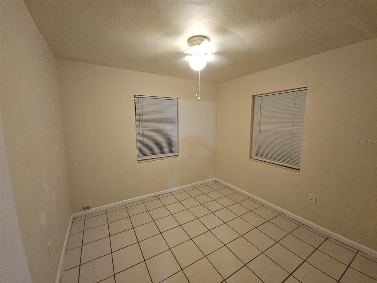21299 COULTON AVENUE — photo 4 of 20