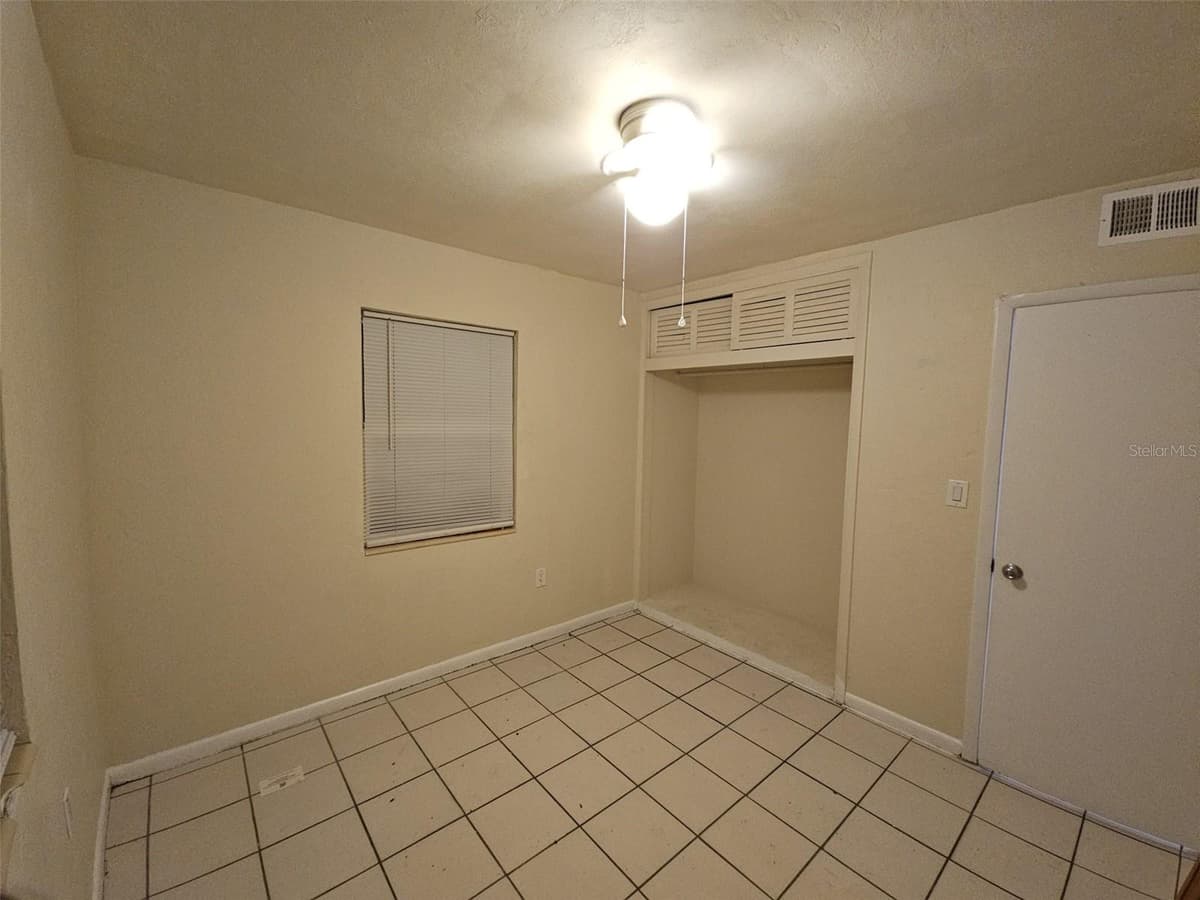 21299 COULTON AVENUE — photo 8 of 20