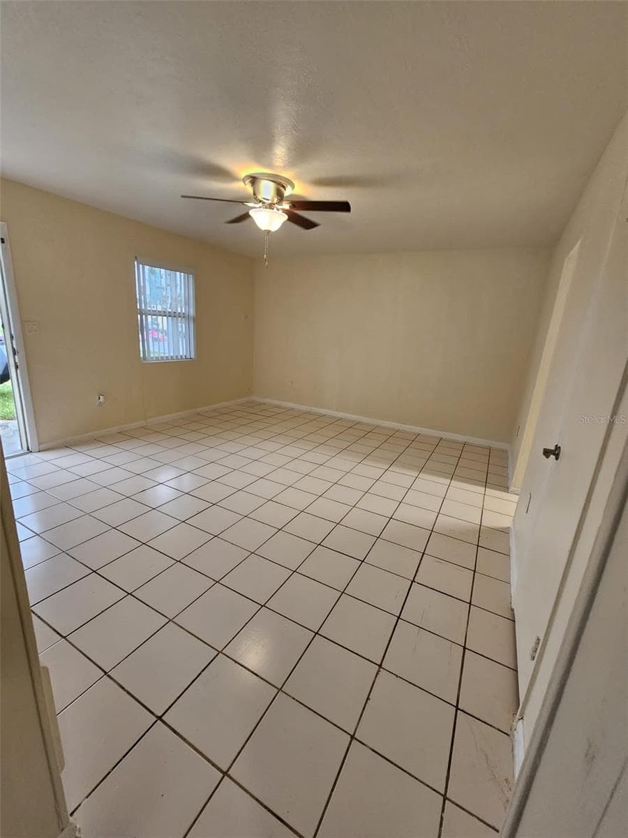 21299 COULTON AVENUE — photo 6 of 20