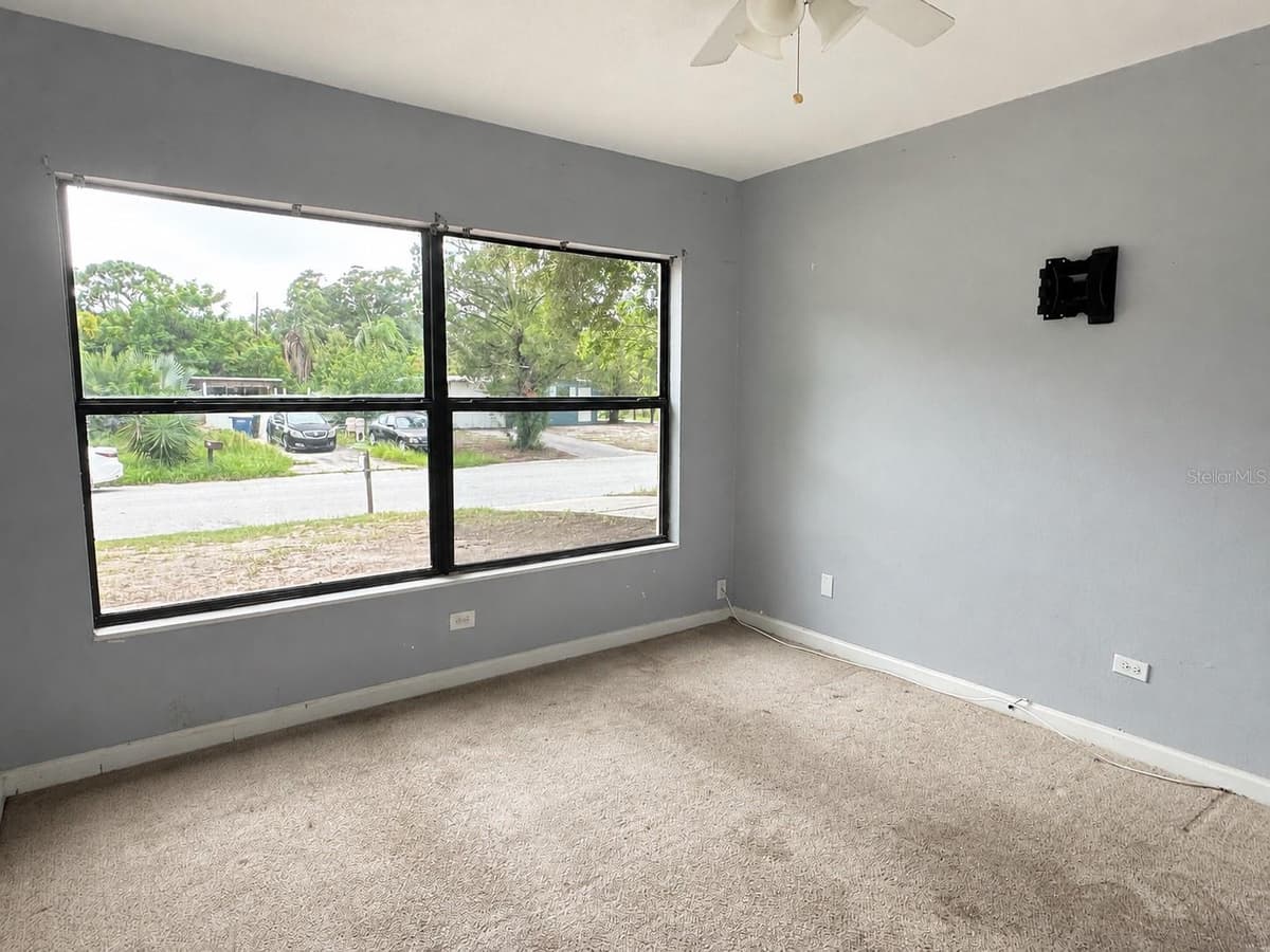 1519 LYNN AVENUE — photo 8 of 19