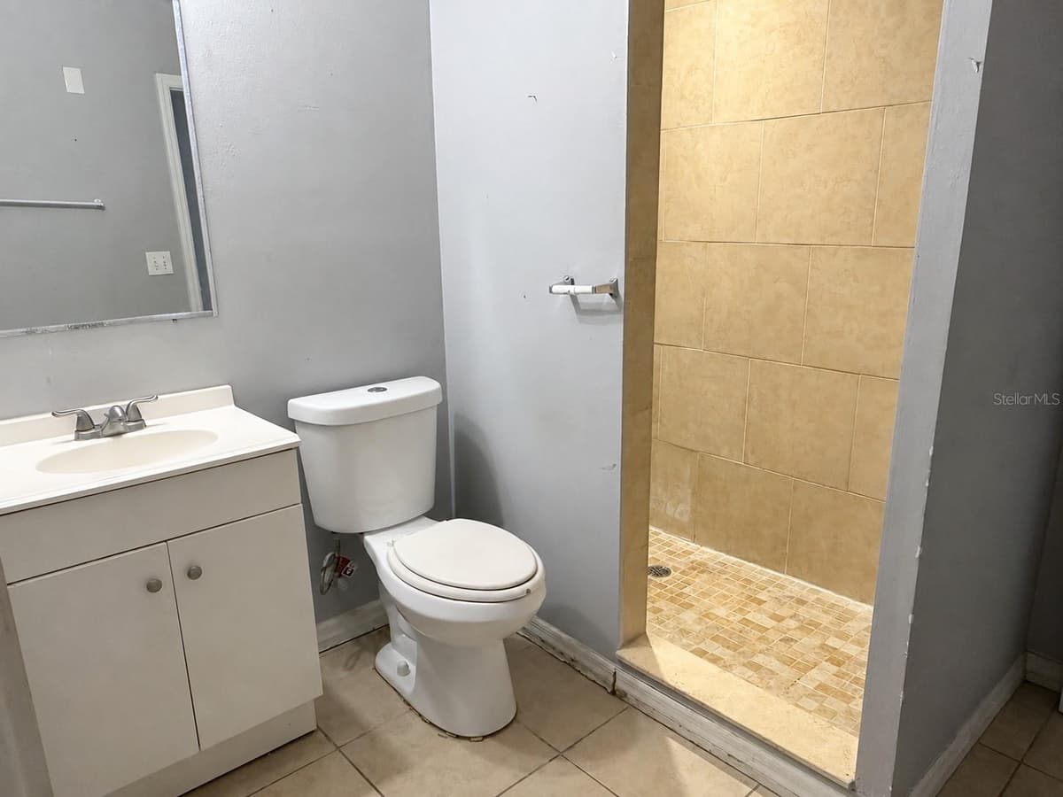1519 LYNN AVENUE — photo 7 of 19