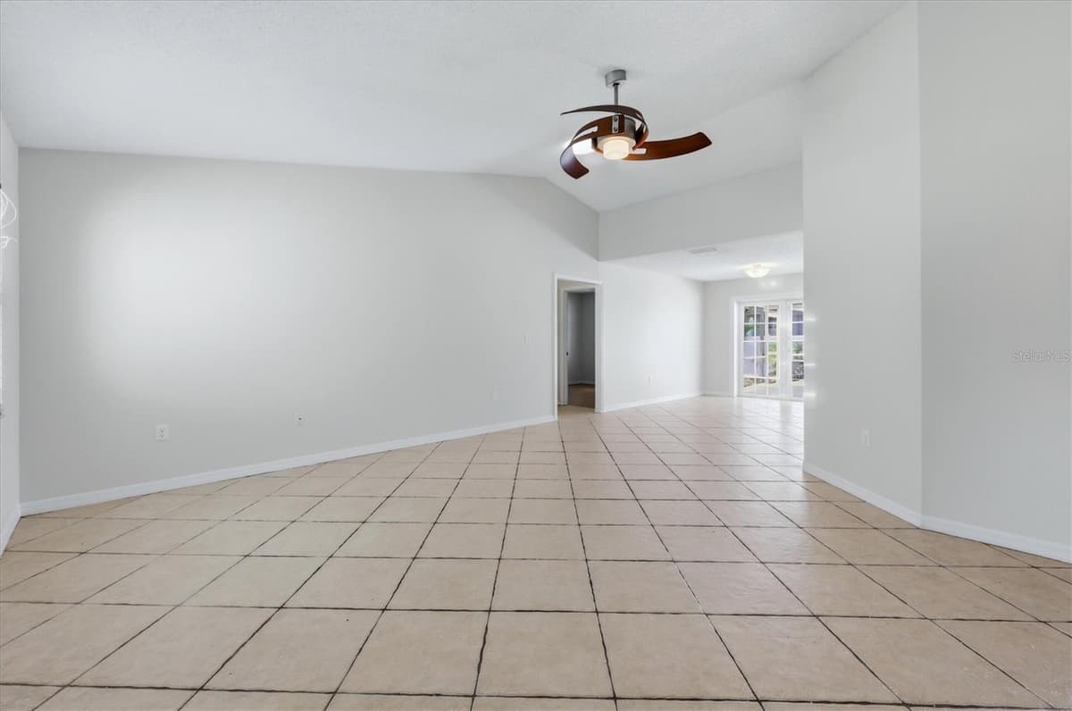 4089 KING RICHARD DRIVE — photo 6 of 32
