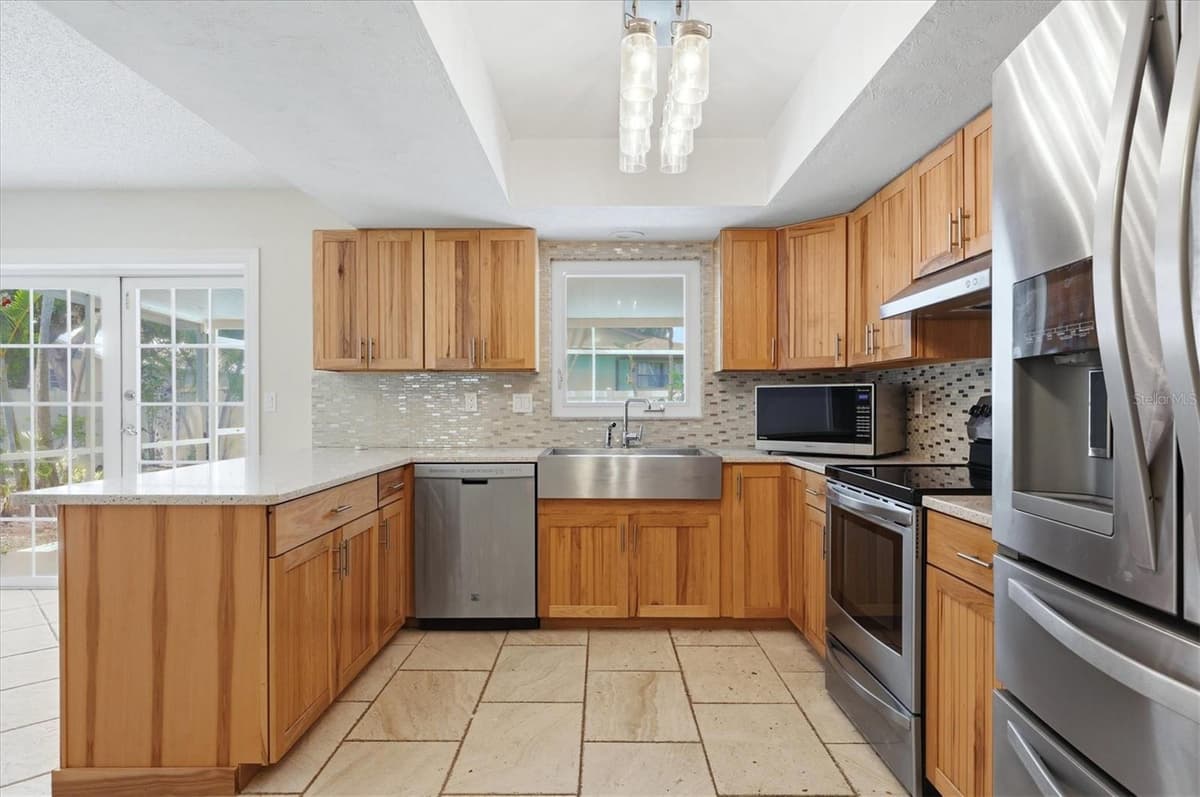 4089 KING RICHARD DRIVE — photo 13 of 32