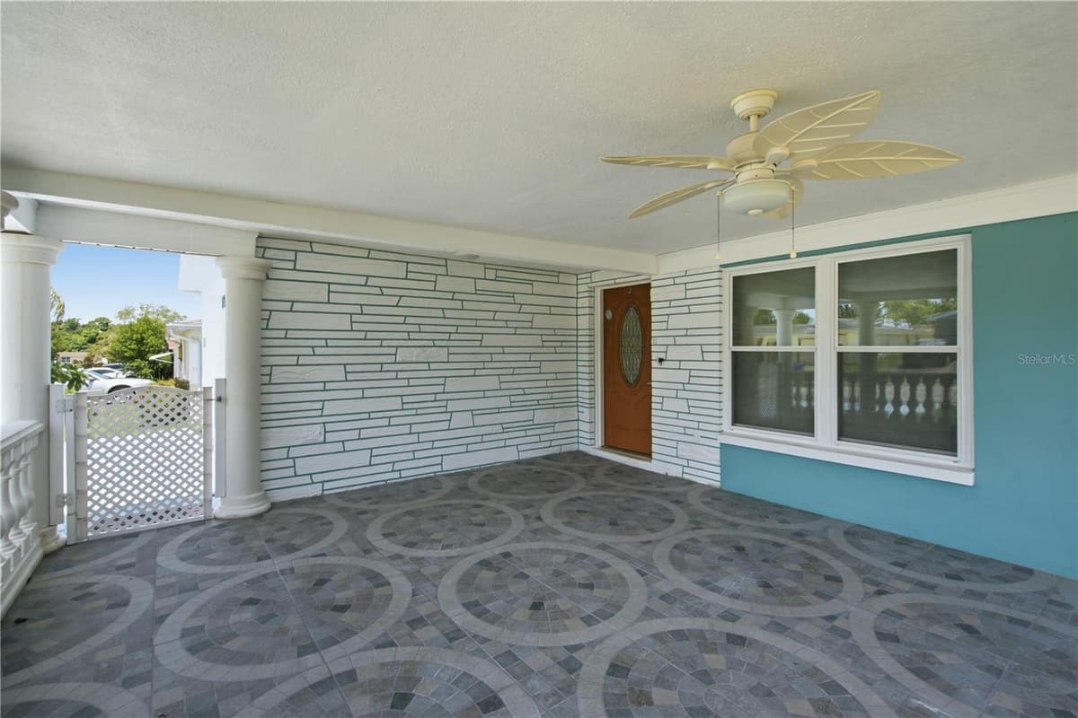 6345 PATELLA AVENUE — photo 5 of 44