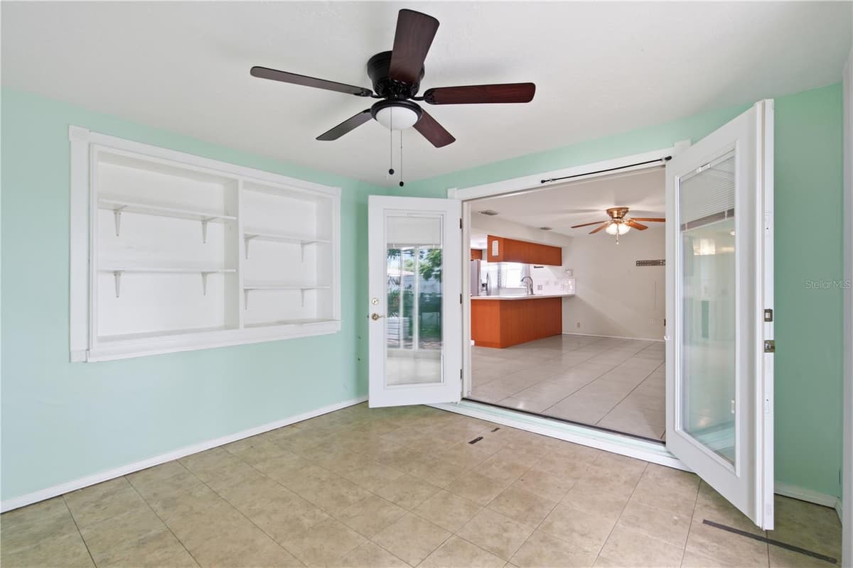 6345 PATELLA AVENUE — photo 27 of 44