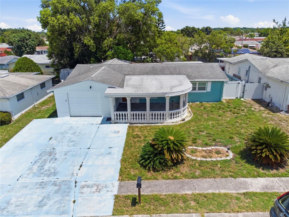 6345 PATELLA AVENUE — photo 35 of 44