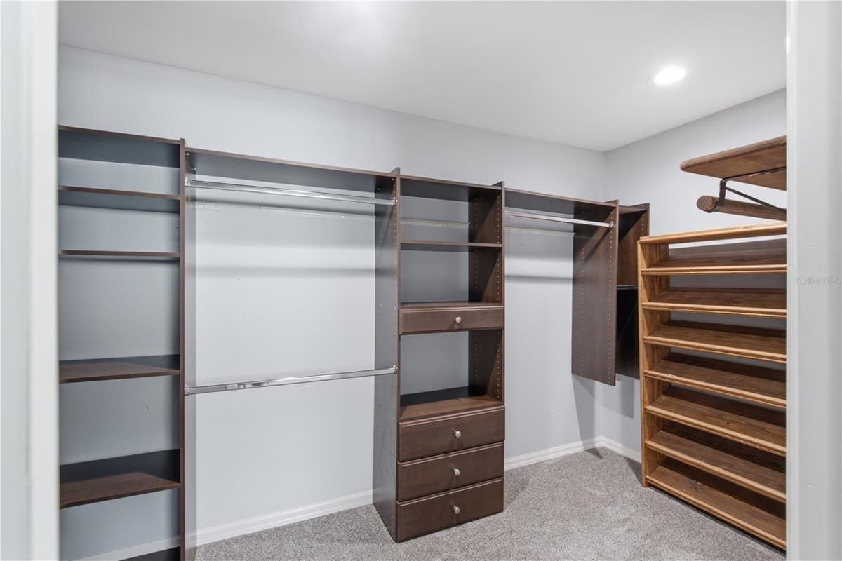 6345 PATELLA AVENUE — photo 21 of 44