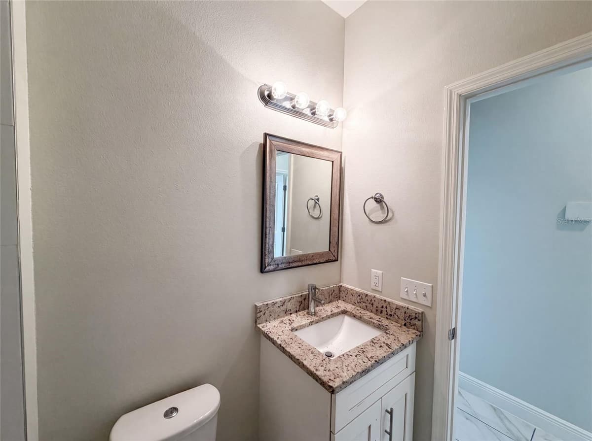 1140 BANCROFT STREET — photo 10 of 13