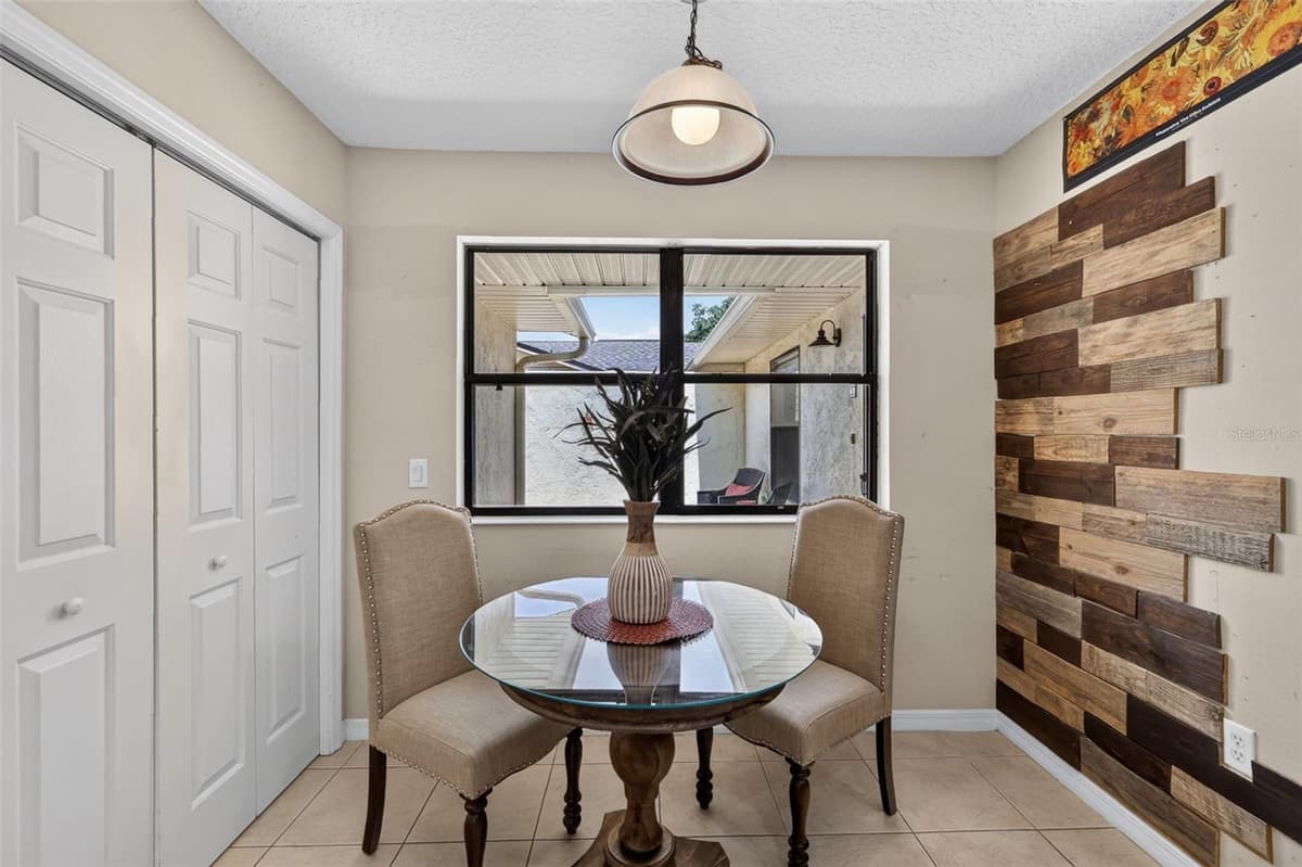 2214 CYPRESS COVE DRIVE — photo 18 of 35