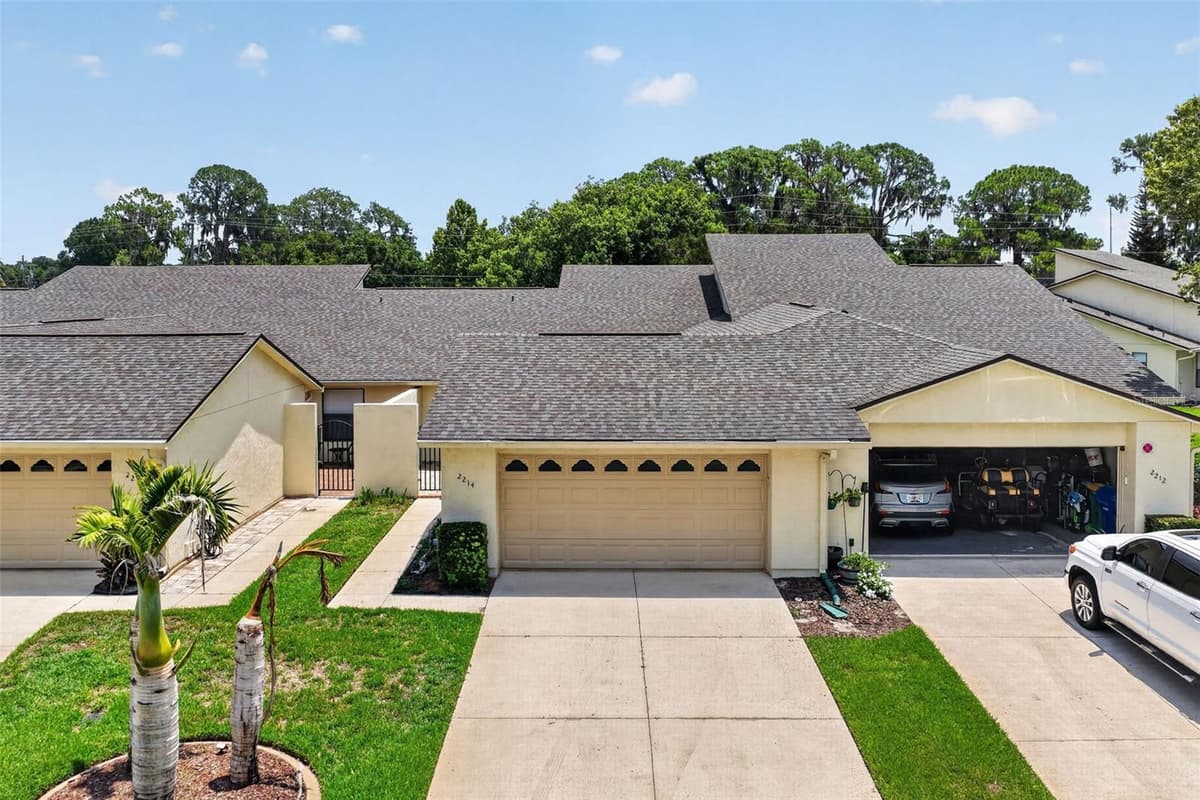 2214 CYPRESS COVE DRIVE — photo 4 of 35