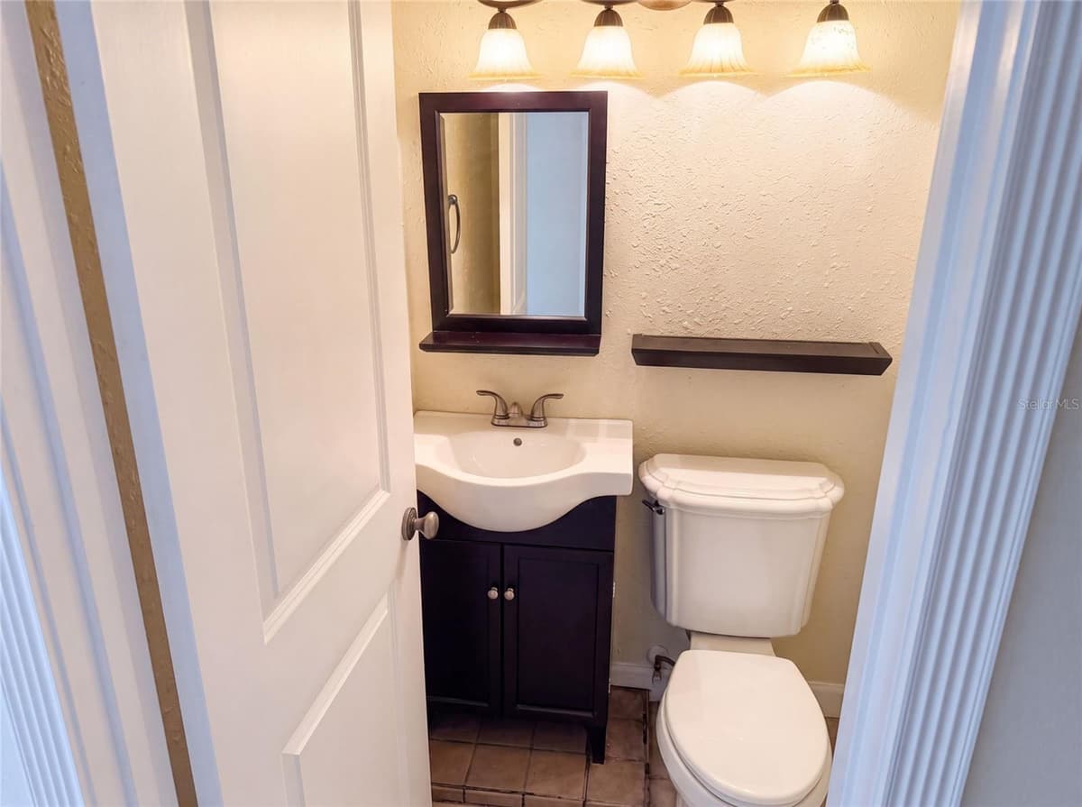 22707 WATERSEDGE BOULEVARD — photo 14 of 23