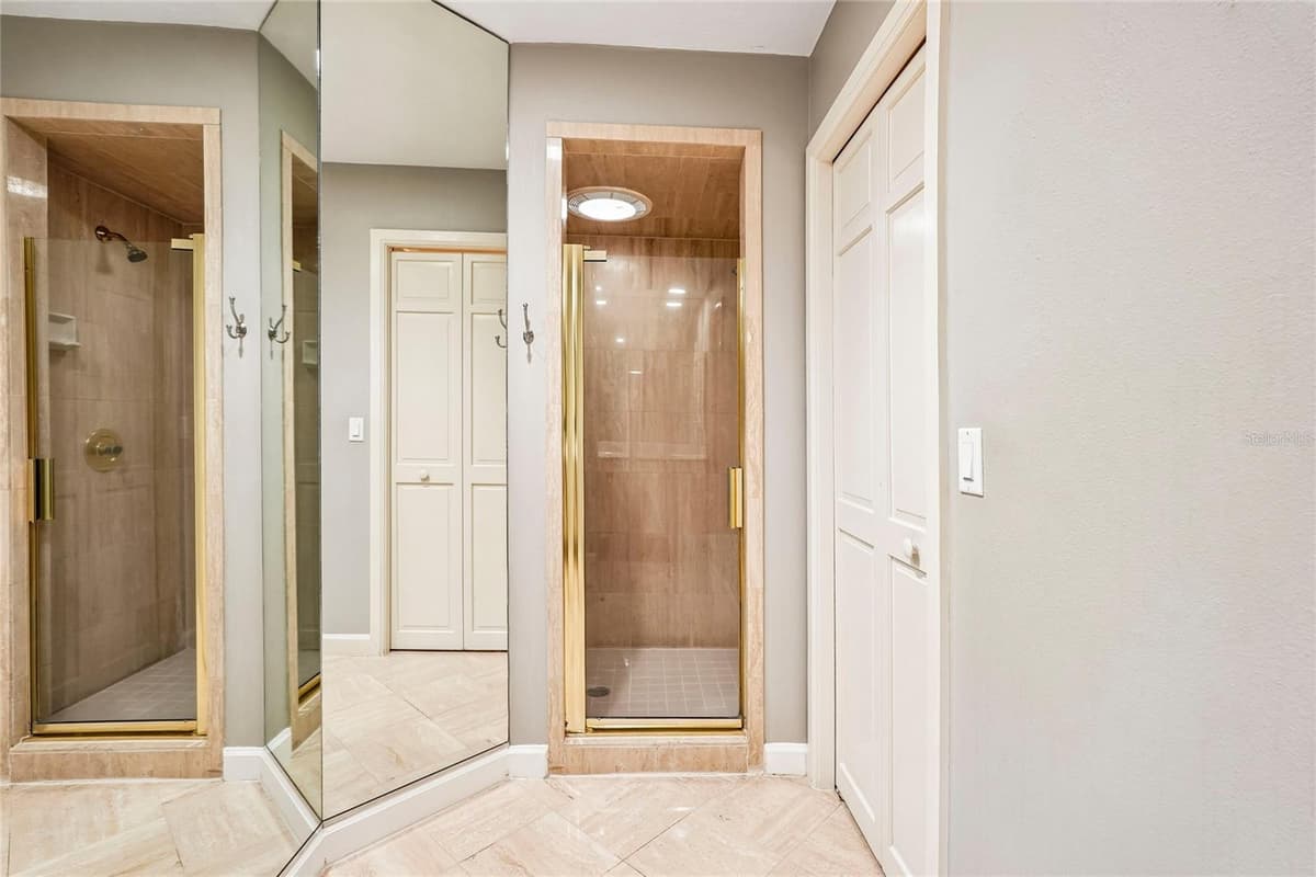 1675 LANDINGS LANE — photo 13 of 64