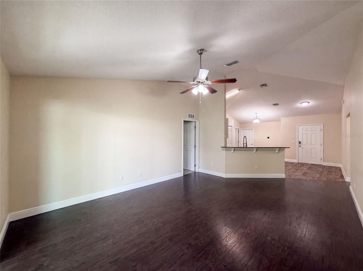 33137 IRONGATE DRIVE — photo 6 of 22
