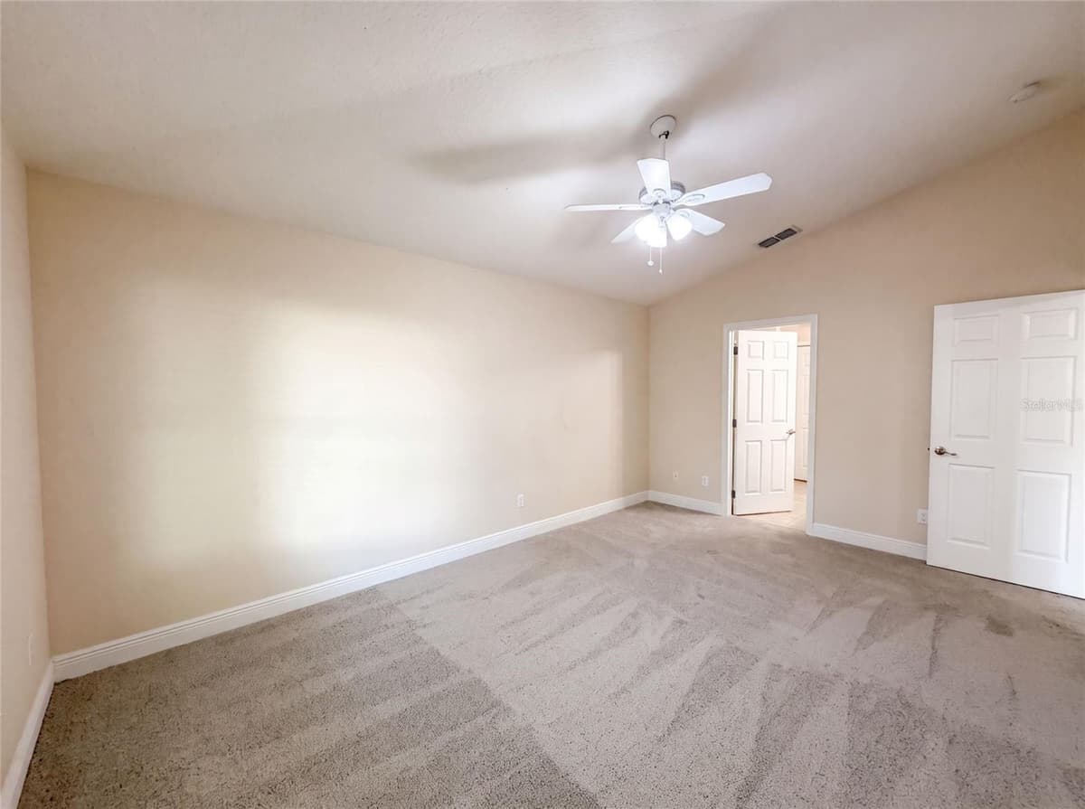 33137 IRONGATE DRIVE — photo 4 of 22