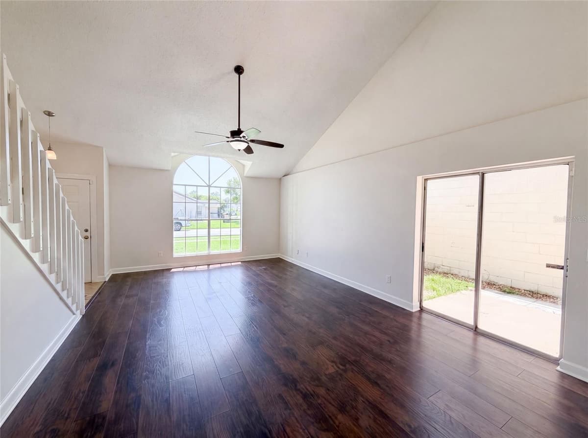 1030 MARTIN BOULEVARD — photo 7 of 30