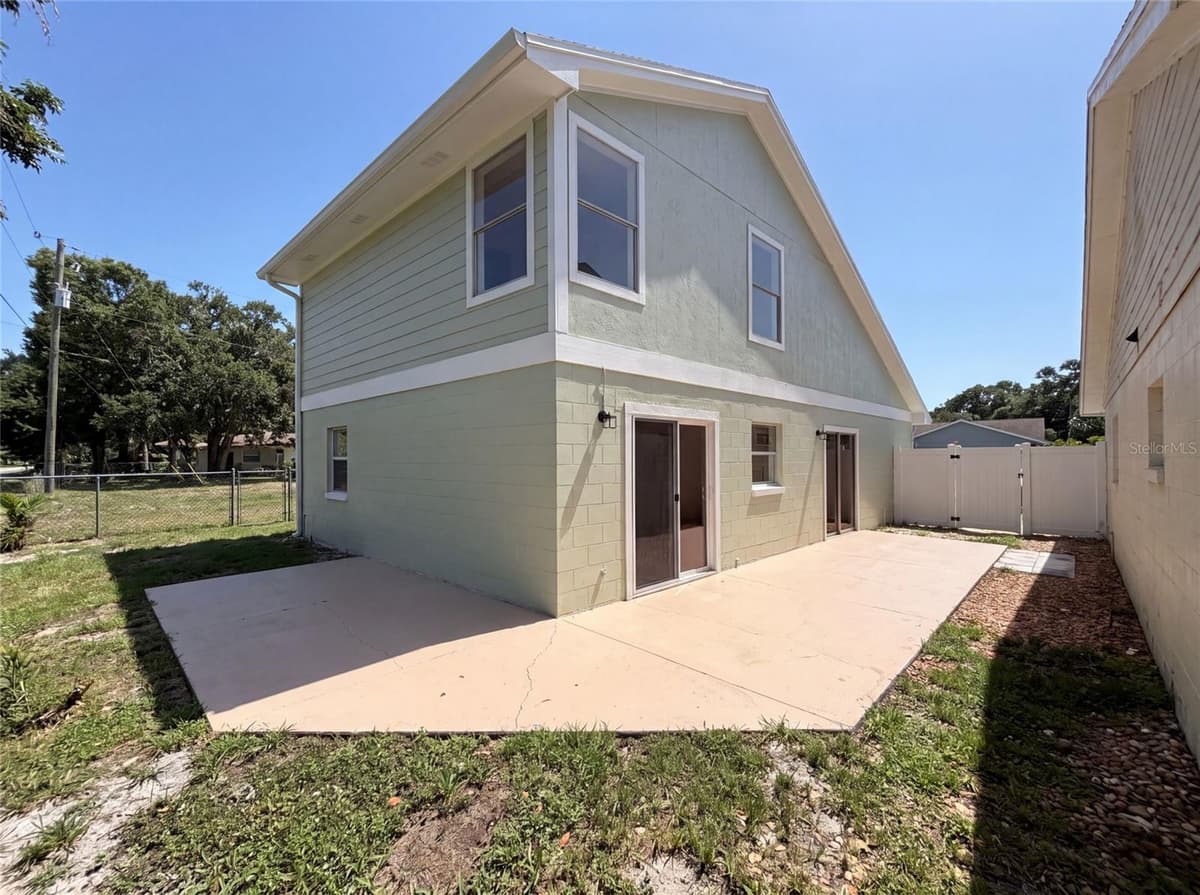 1030 MARTIN BOULEVARD — photo 5 of 30